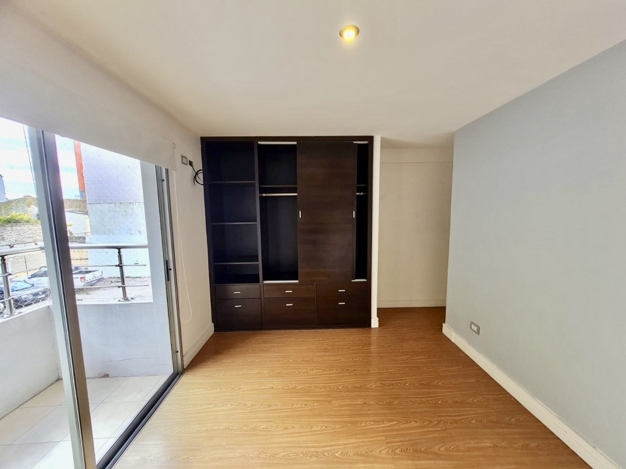 Semipiso plaza Mitre VENDE\PERMUTA