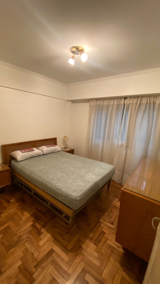 Departamento 2 ambientes con balcon y cochera fija sobre Avenida Colon  