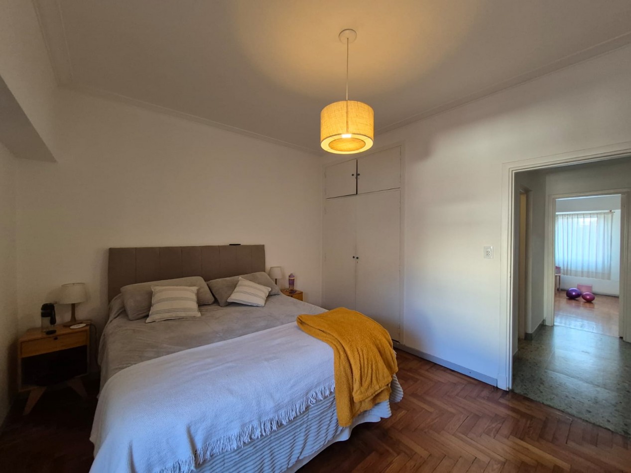 PH de 3 ambientes al frente con balcon, patio y dependencia - Av. Colon