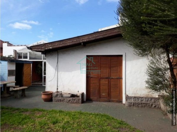 Chalet con Quincho y Piscina